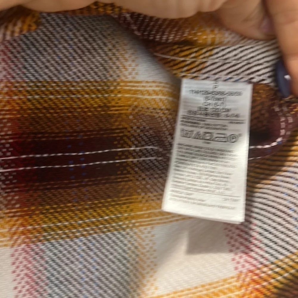 Gap boys woven plaid shirt over shirt S 6/7